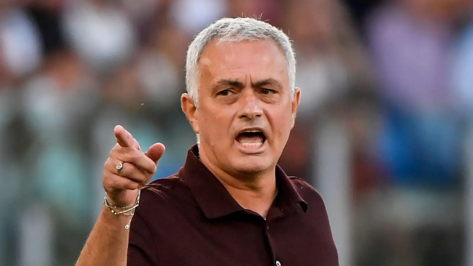 Grab the popcorn, Jose Mourinho has lost his f*cking mind again…