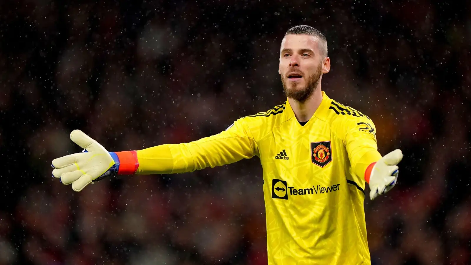 Watch: David de Gea gifts Everton a goal with jaw-dropping howler