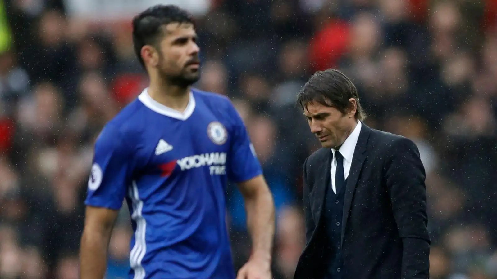 Chelsea manager Antonio Conte and Diego Costa look dejected