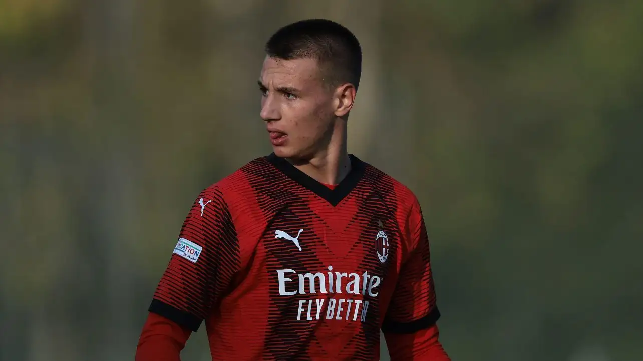 Milan, Italy. 7th Nov, 2023. Francesco Camarda of AC Milan looks on during the UEFA Youth League match at Centro Sportivo Vismara, Milan.