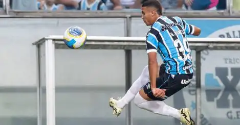 Man Utd are in hot pursuit of Brazil’s Neymar-inspired next joga bonito superstar