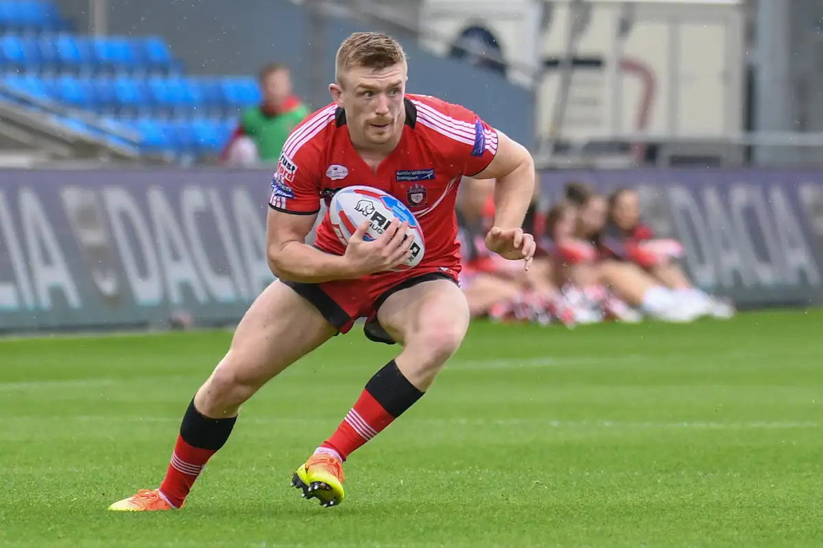 Salford utility back joins London Broncos on loan