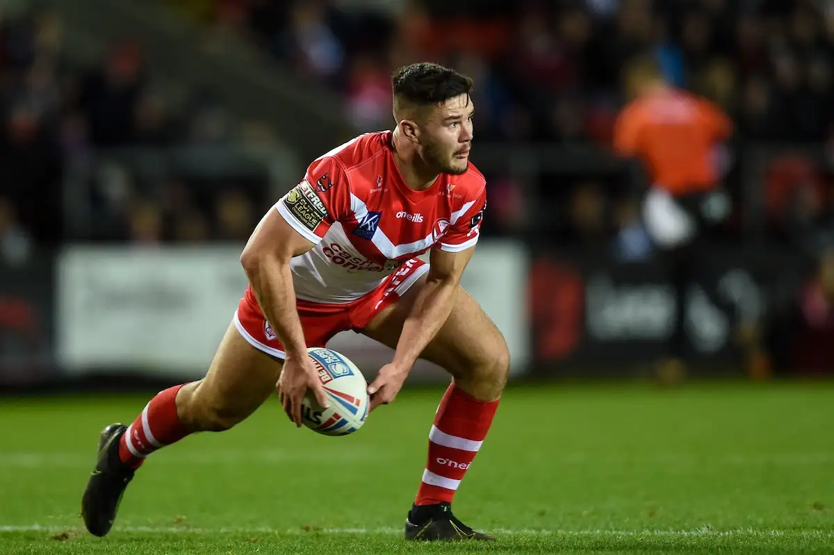 James Bentley signs new deal with St Helens