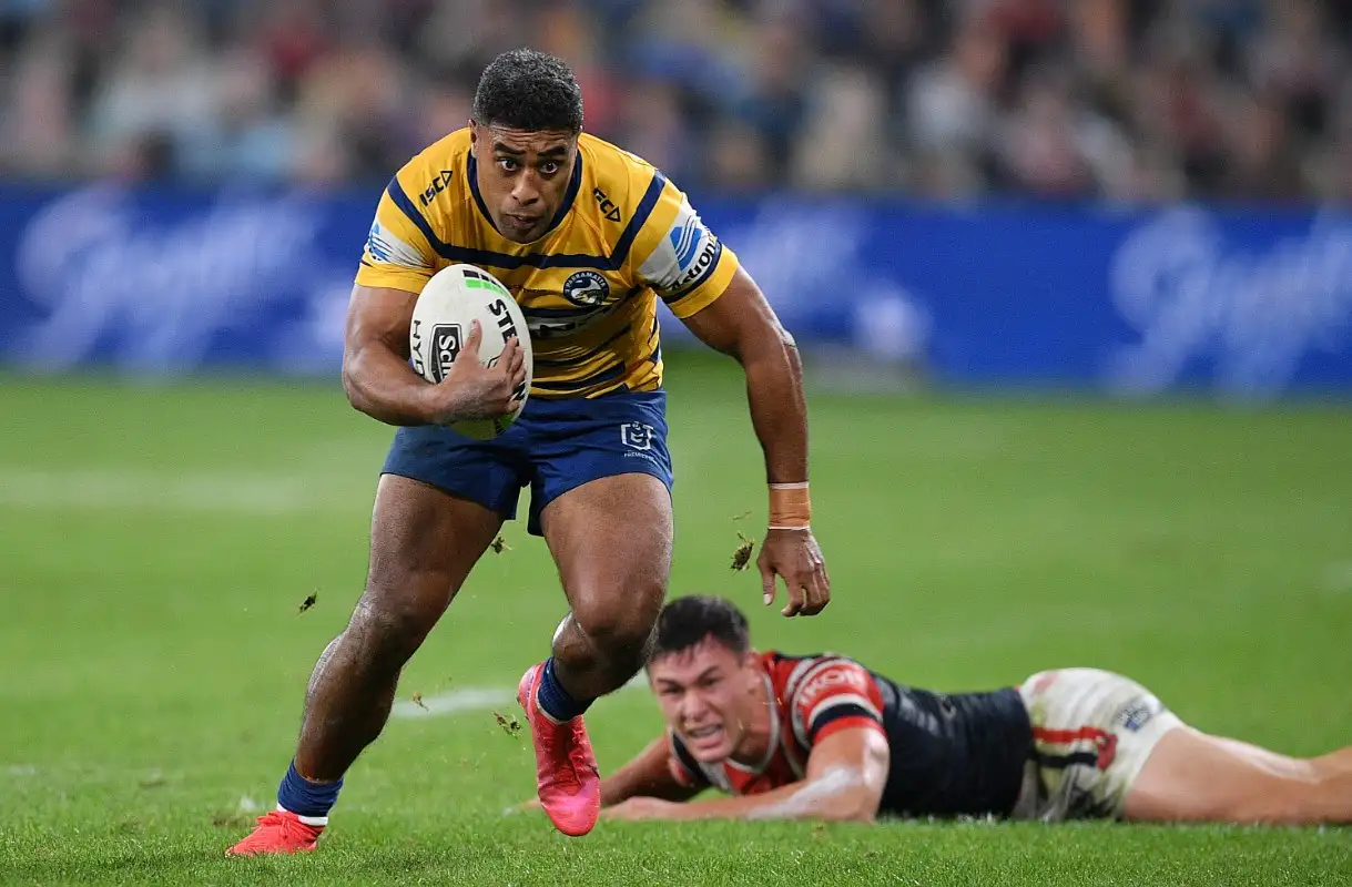 Michael Jennings commits future to Parramatta