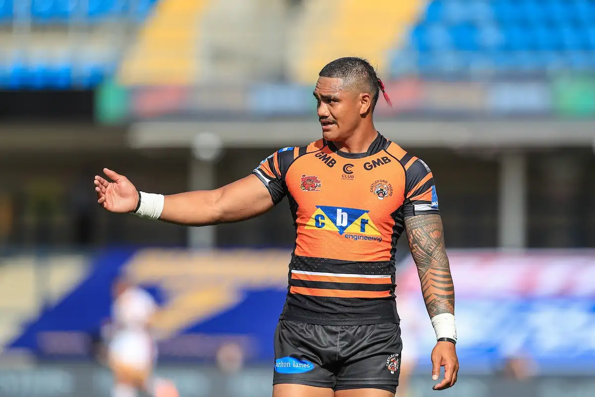 RL Today: NRL stars offered to Super League, Castleford duo depart & Krisnan Inu in hot water