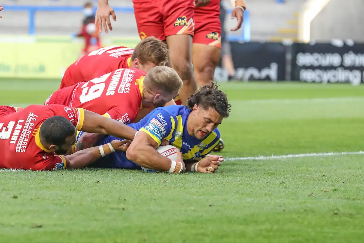 Warrington 30-16 Catalans: Ninth straight win sends Wolves top