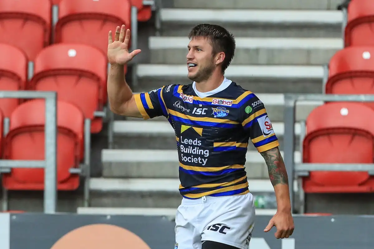 Tom Briscoe signs new Leeds deal