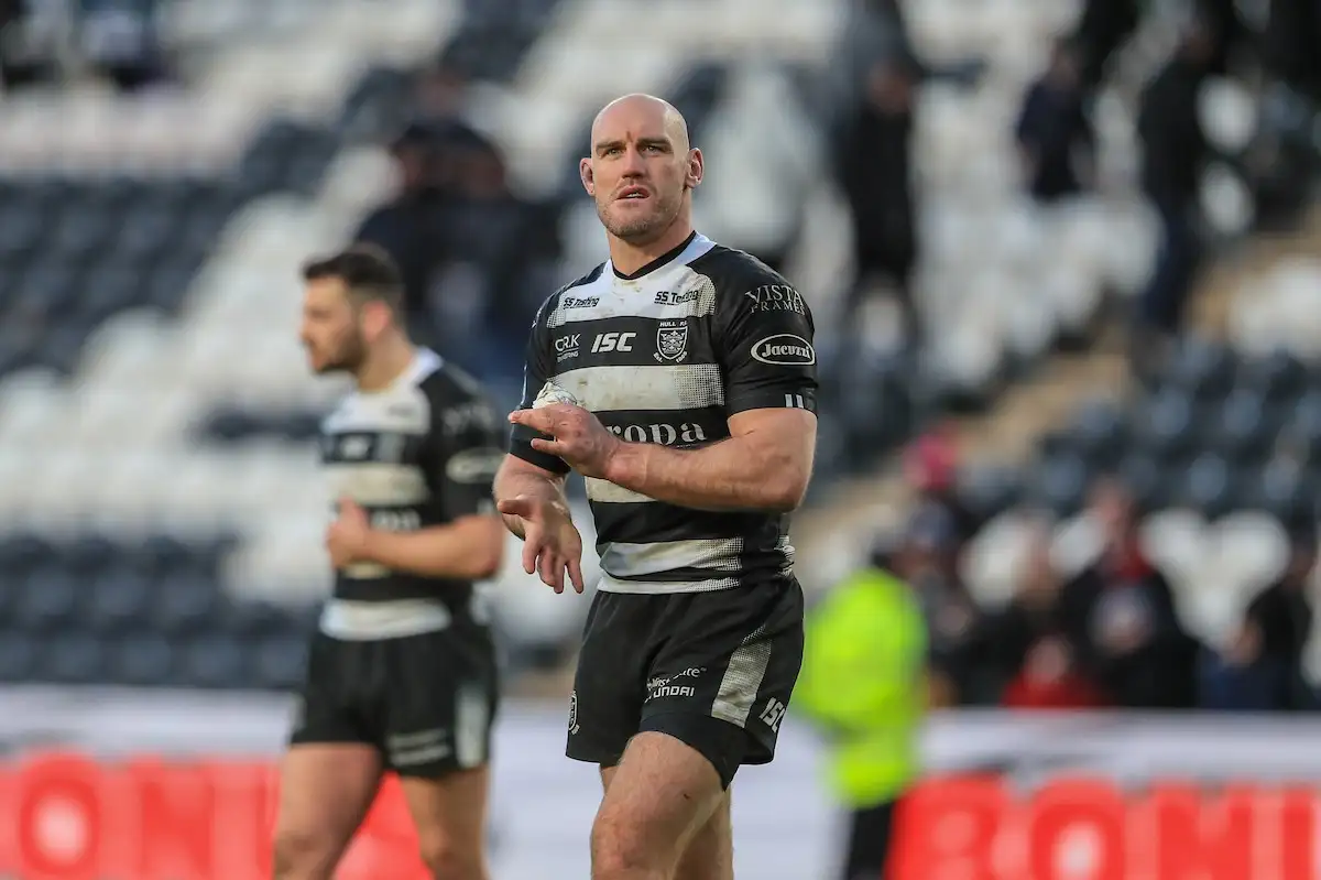 Gareth Ellis calls time on stellar 21-year career