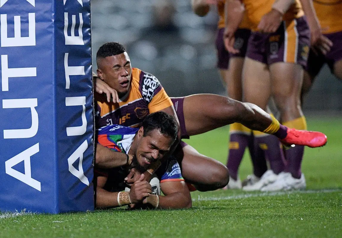 Tongan forward Agnatius Paasi arrives at St Helens