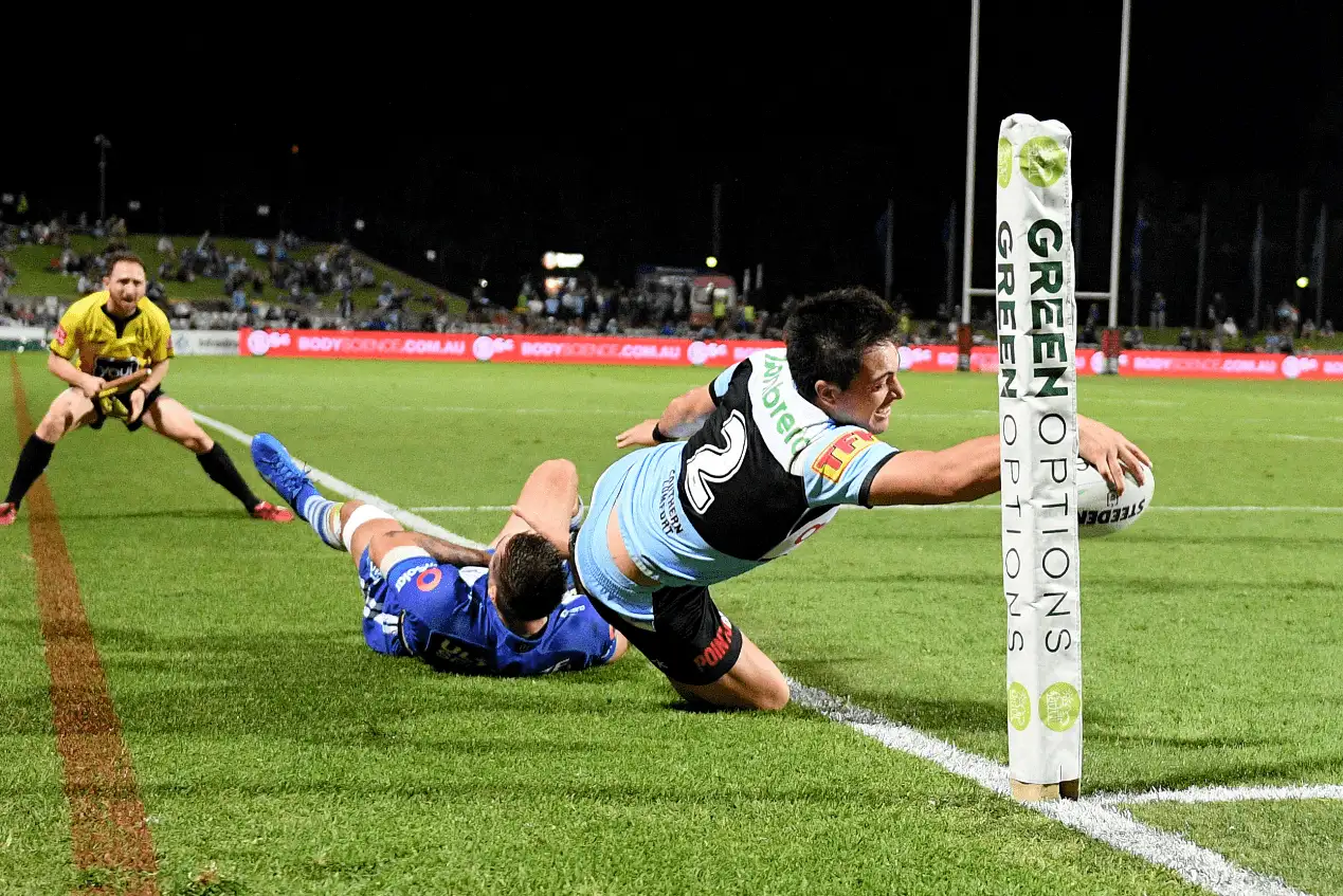 NRL round-up: Bulldogs off the mark, Benji the record breaker & Murdoch-Masila crashes over