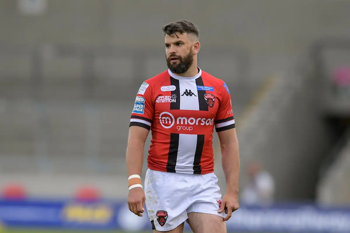 Salford’s Elliot Kear to join part-time Bradford so he can pursue career in fire service