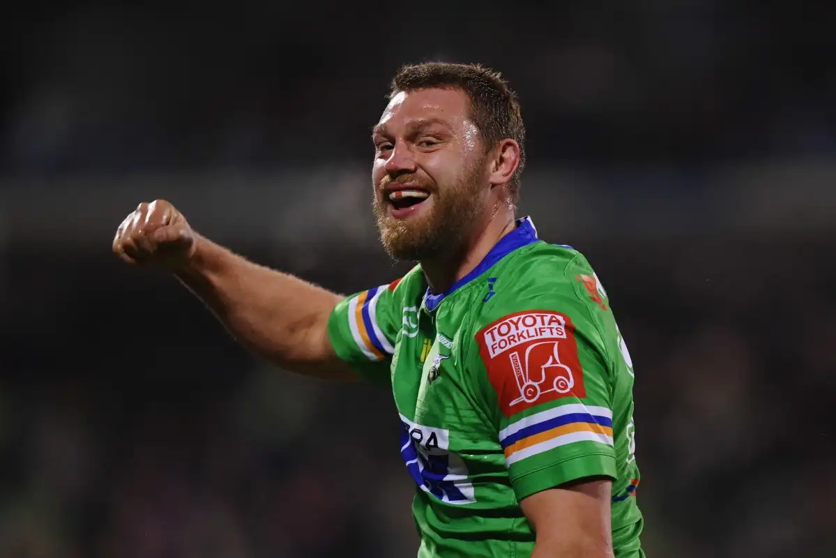 Elliott Whitehead extends his time in the NRL with Canberra