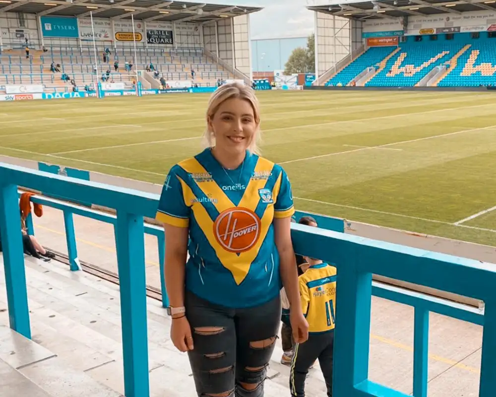 Warrington fan walks between all UK Super League stadia for MND in honour of Rob Burrow