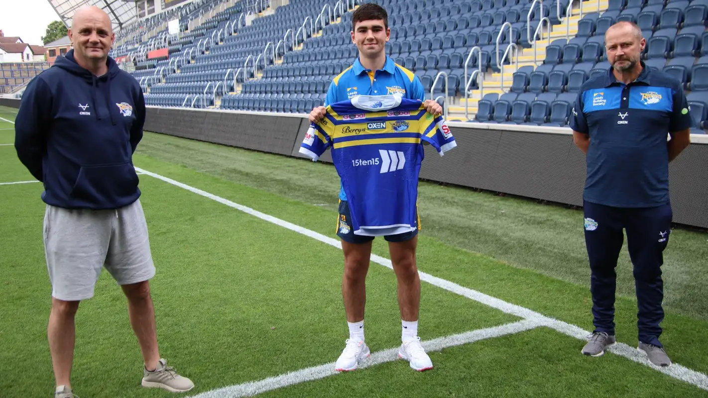 Kevin Sinfield’s son Jack signs first professional contract with Leeds