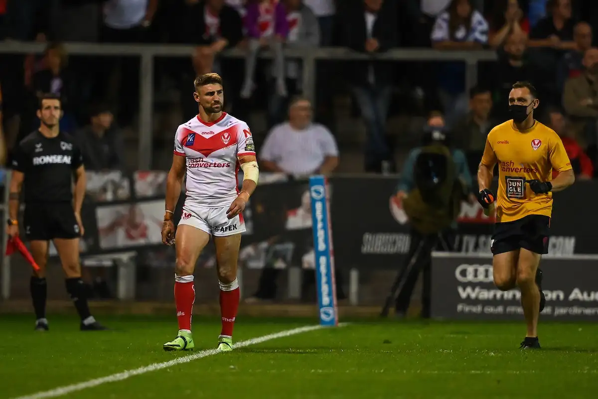 Tommy Makinson handed three-match ban for high tackle