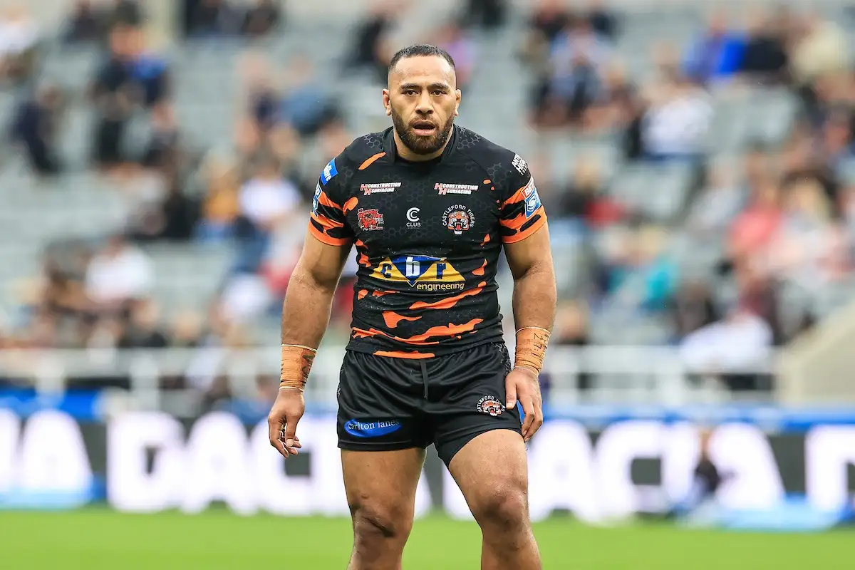 Suaia Matagi in action for Castleford