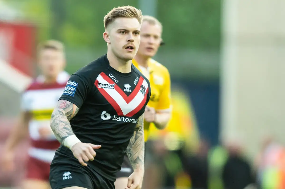 Morgan Smith over the moon to join his hometown club