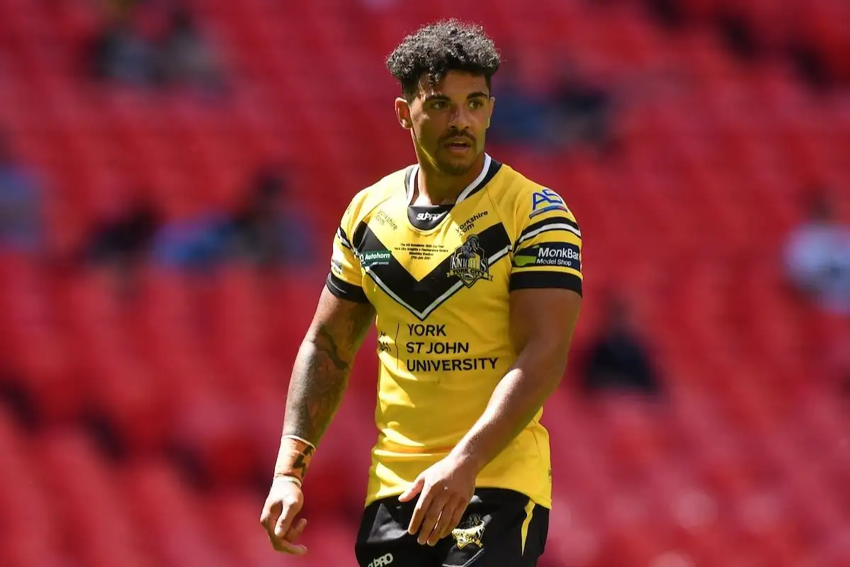 Leigh confirm signing of Kieran Dixon following trial period
