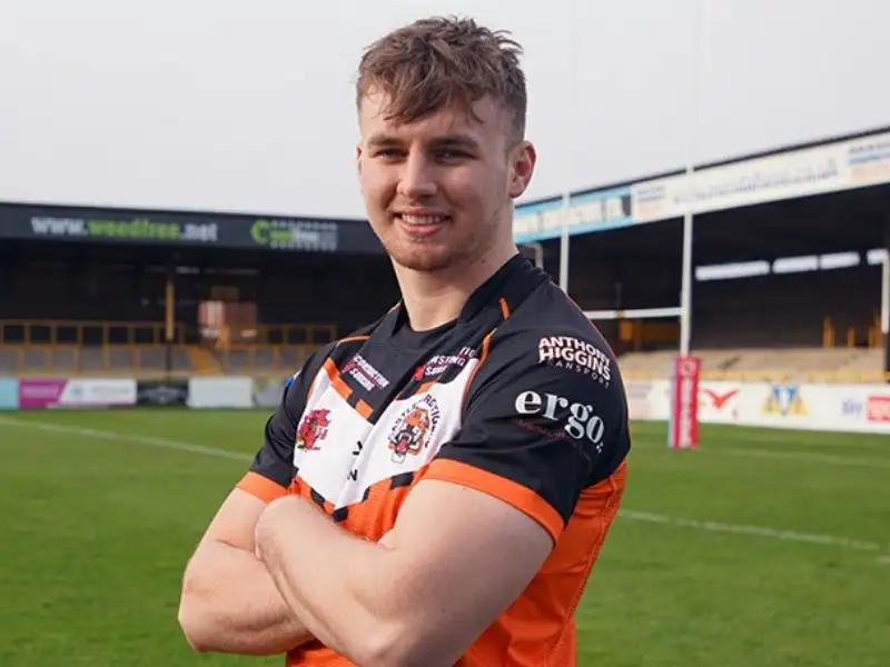 Castleford Tigers sign young forward from Whitehaven