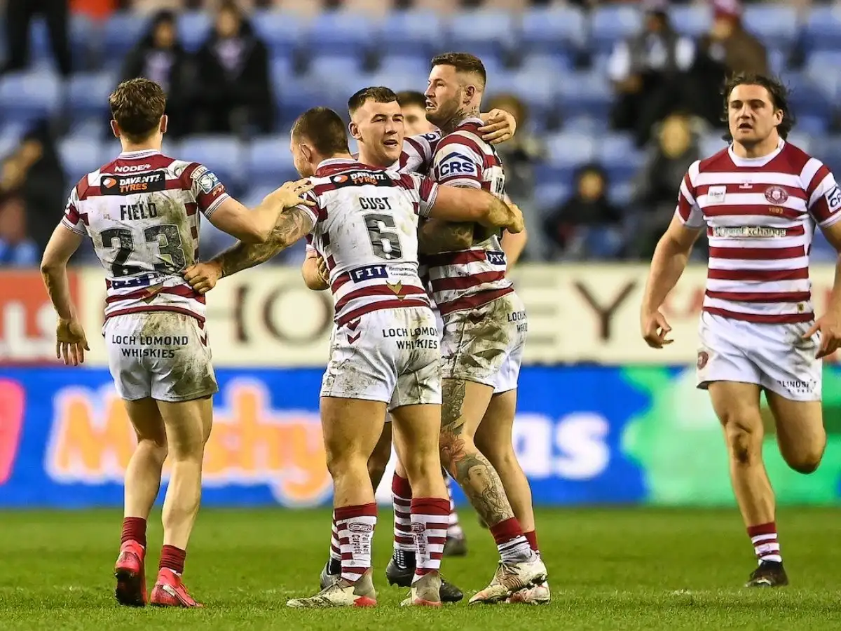 Wigan 19-18 Hull: Harry Smith drop goal seals win for Warriors