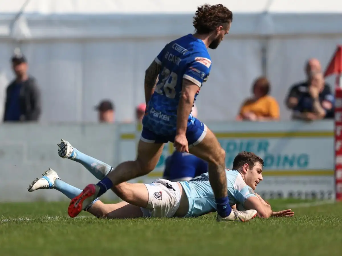 Featherstone half-back released to return to Australia