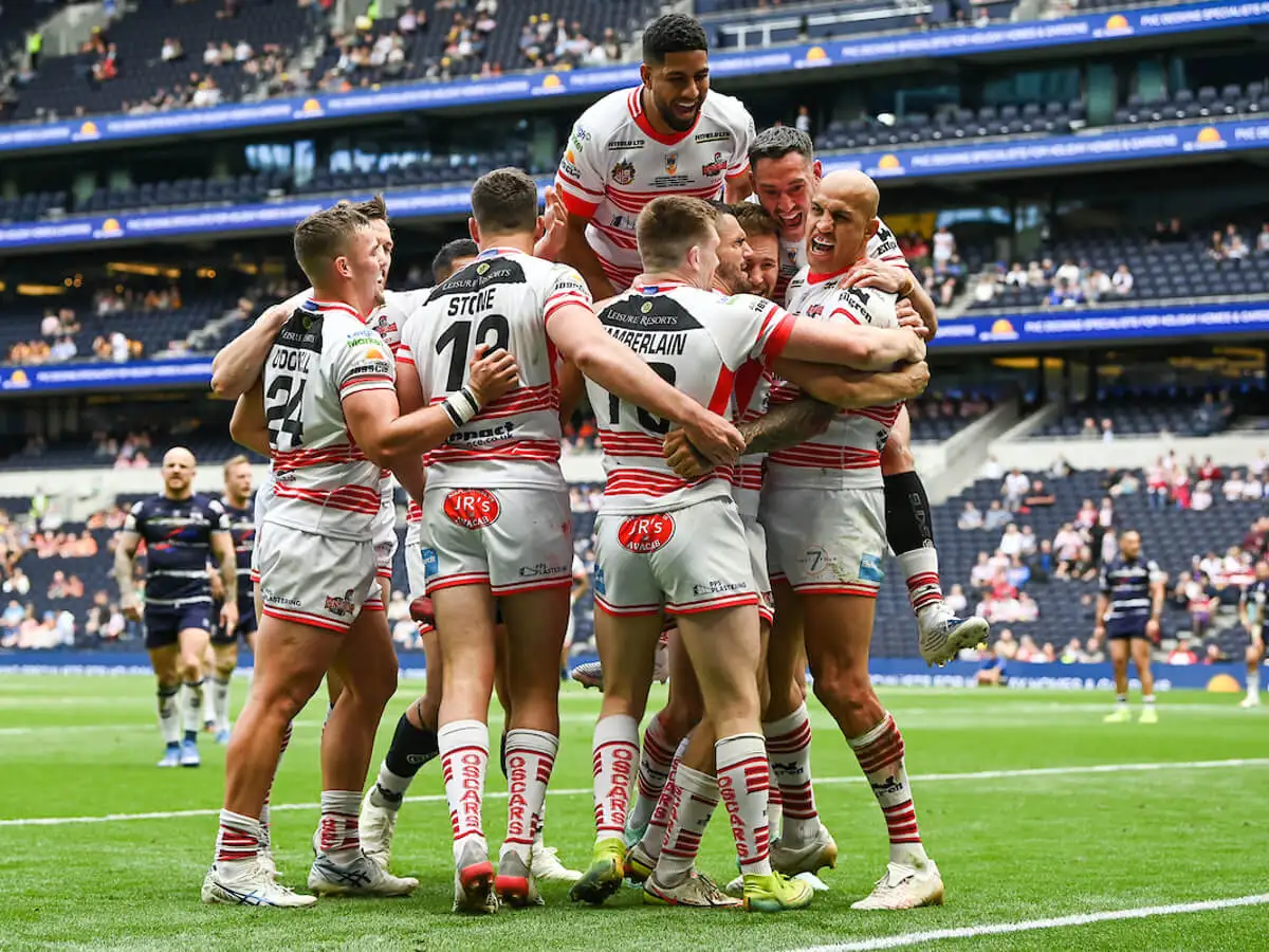 Championship: Leigh go top, York win thriller, Barrow & Batley score 40