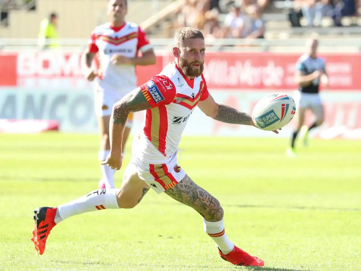 Sam Tomkins leaves it late as Catalans Dragons see off Huddersfield Giants