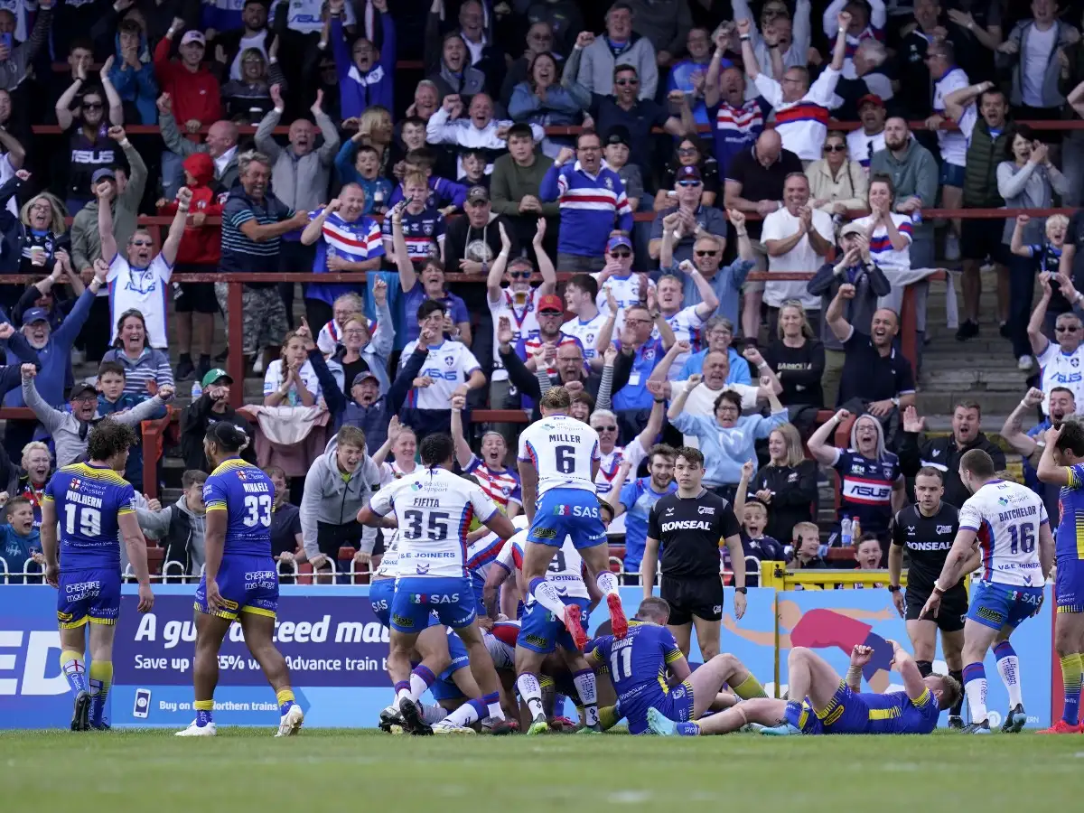 Wakefield 30-24 Warrington: Wolves fall to fifth straight defeat