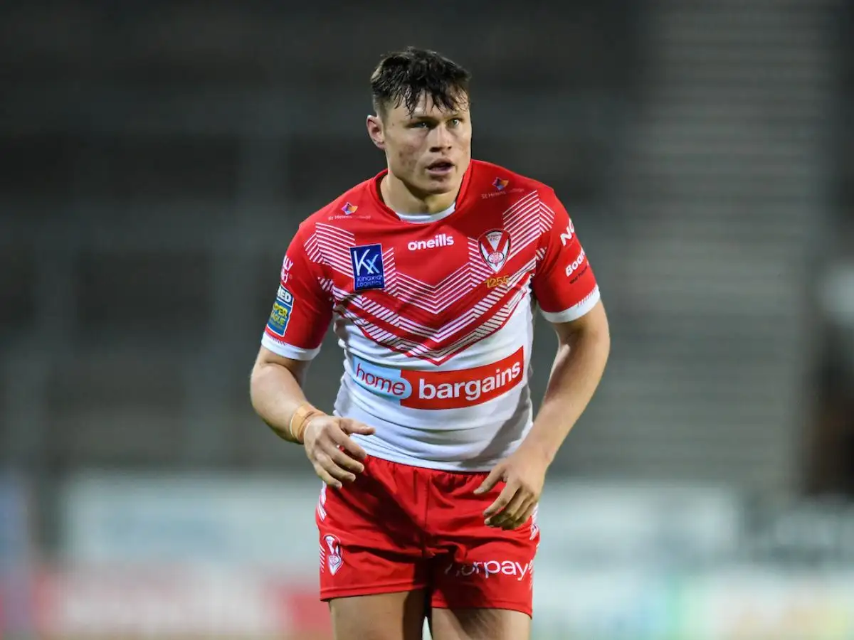 St Helens tie down rising star Ben Davies on new contract