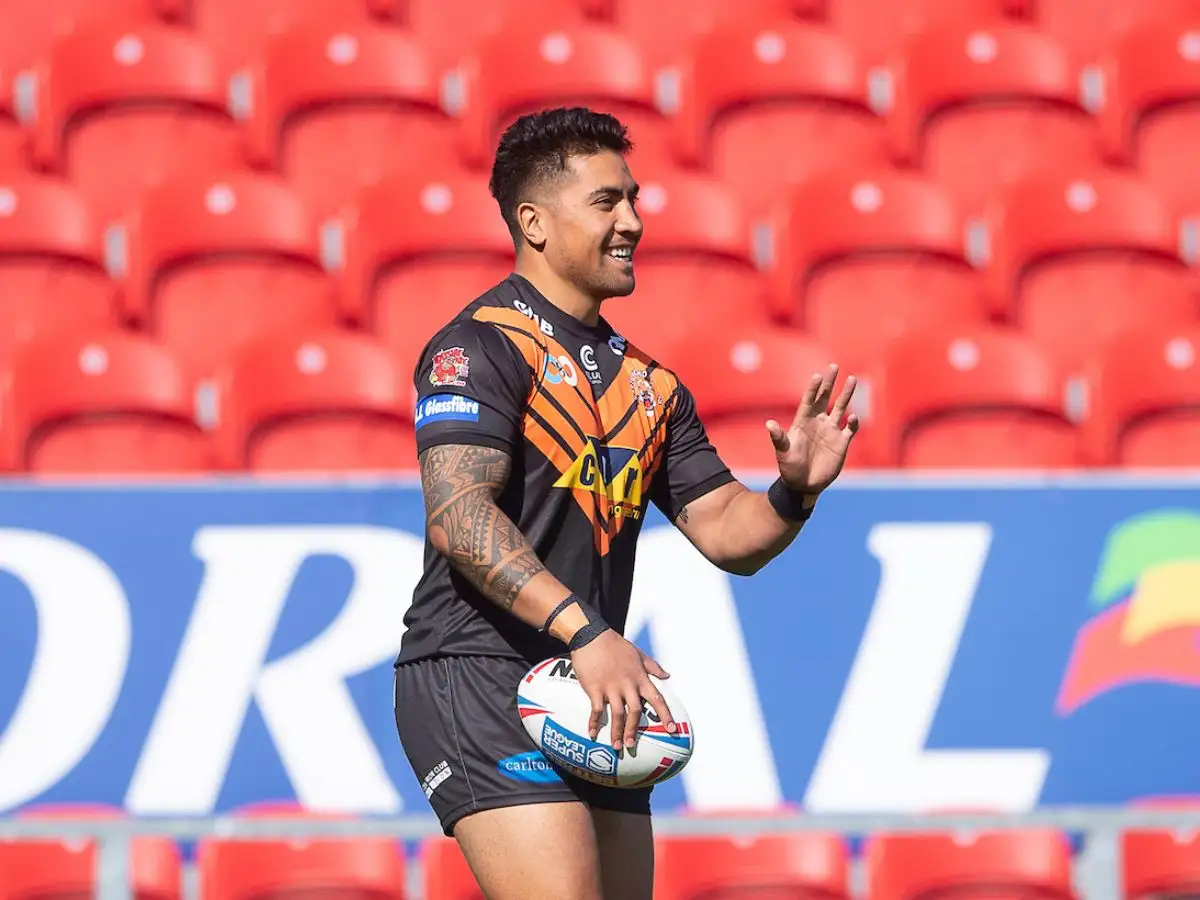 Castleford winger Sosaia Feki heads to Championship for rest of season