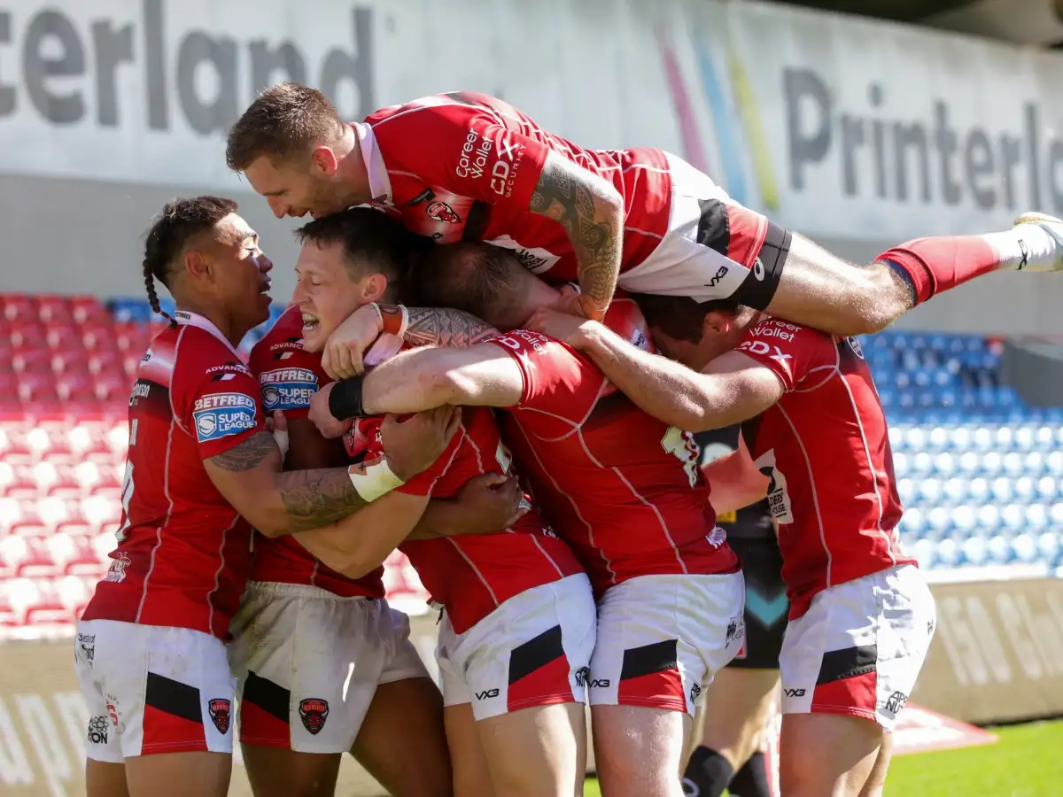 Catalans 14-46 Salford: Red Devils claim play-off spot with impressive victory