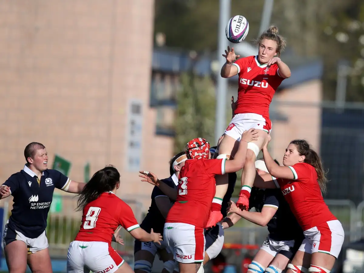 Wales rugby union international switches codes to make Women’s Super League move