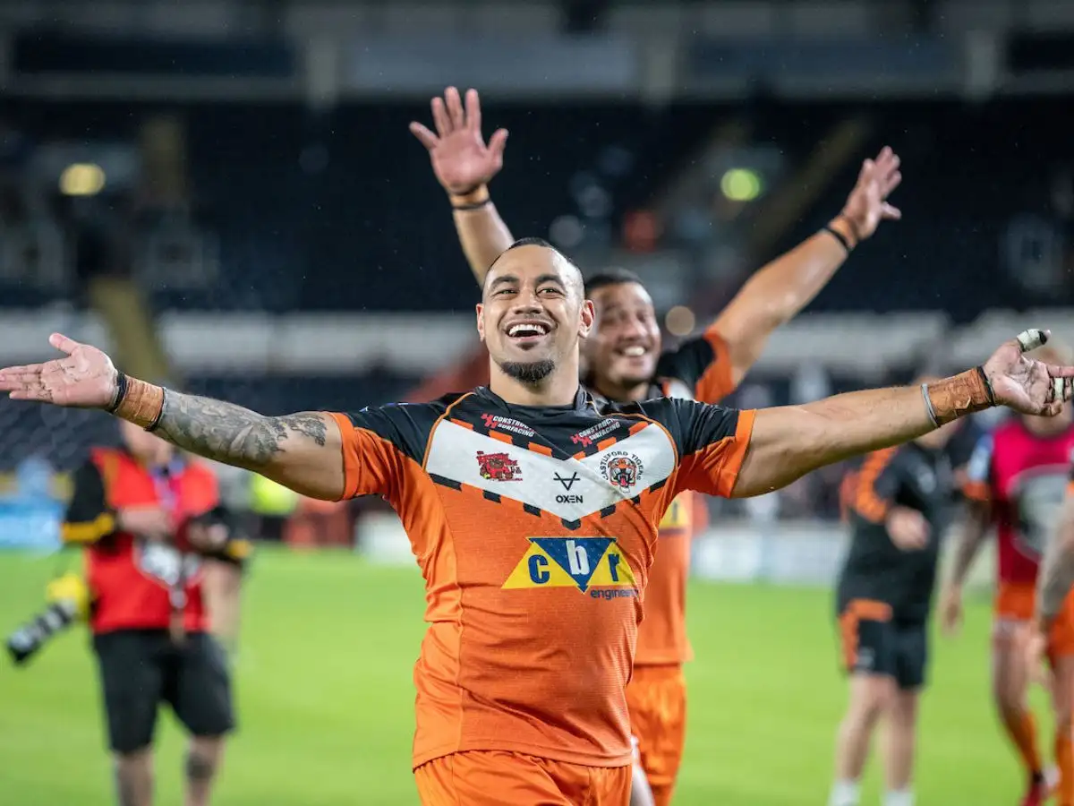 Mahe Fonua Castleford Tigers Championship News Images