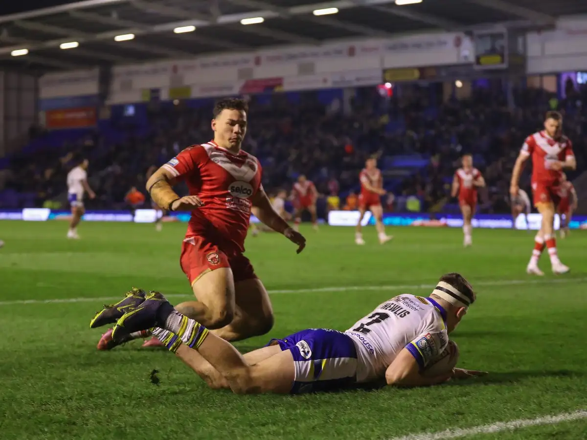 Josh Thewlis scores eight-point try against Salford