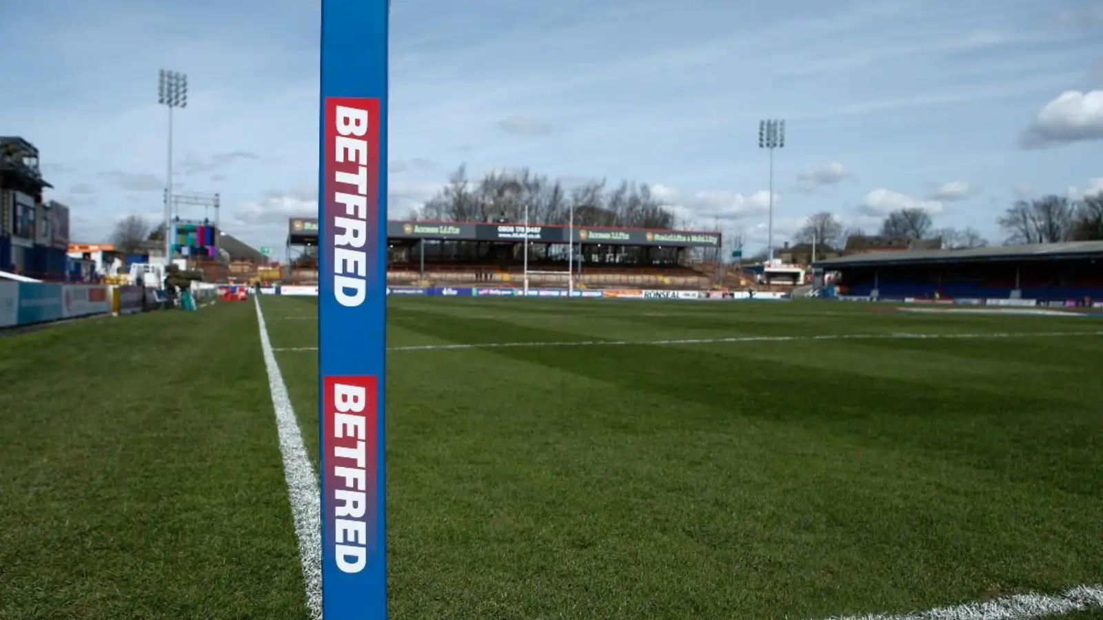 Hull KR coach remains concerned over Wakefield pitch after it passes inspection