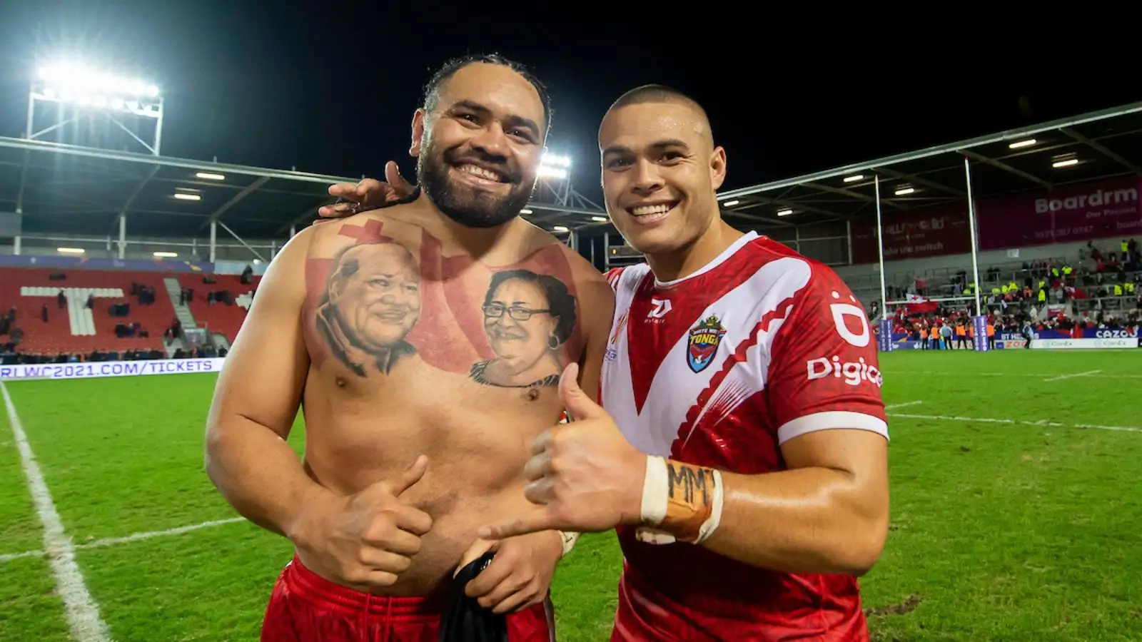 England v Tonga Konrad Hurrell and Tui Lolohea SWpix