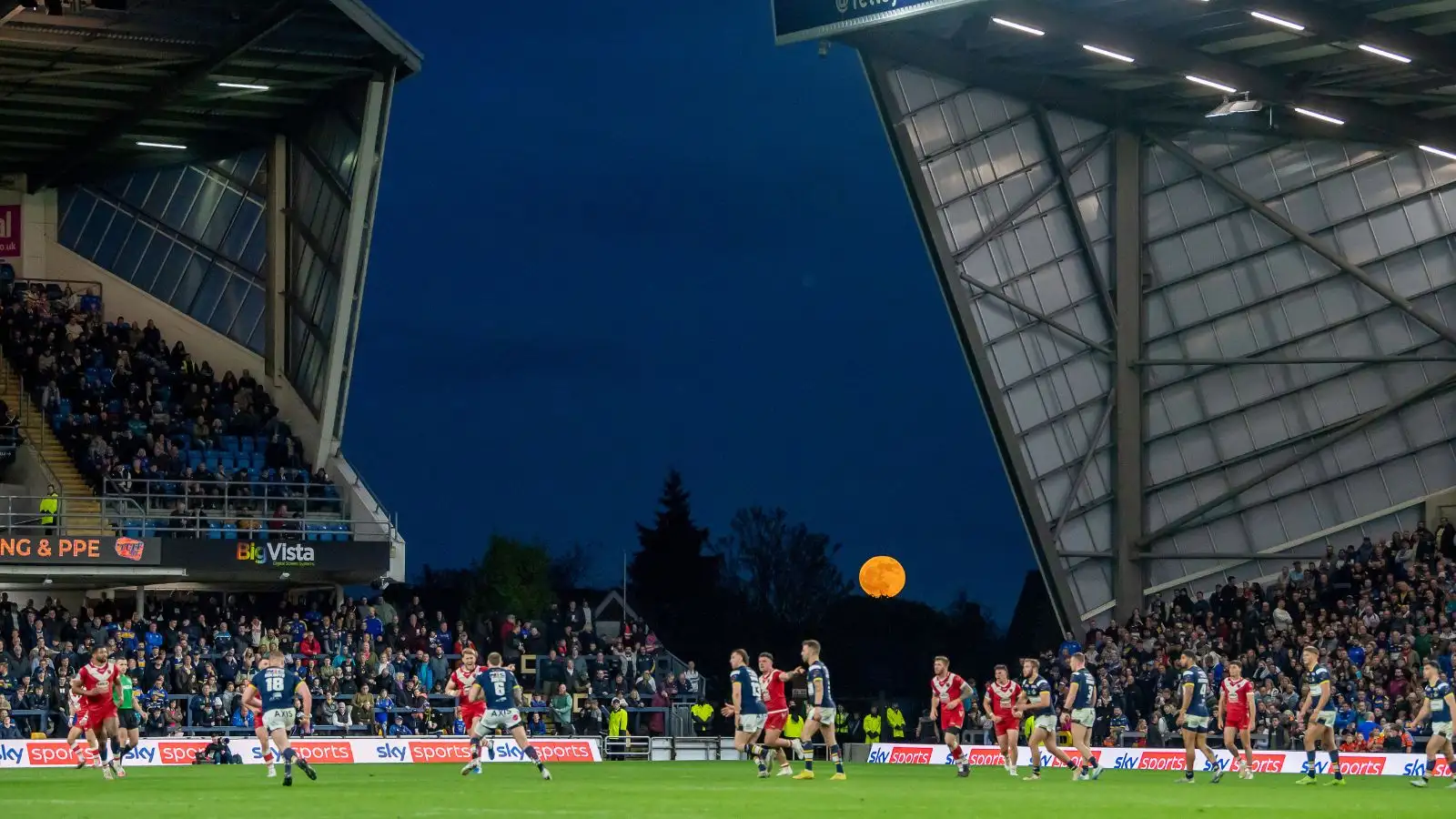 Leeds Rhinos, Headingley Stadium, Super League Round 11 attendances. SWpix