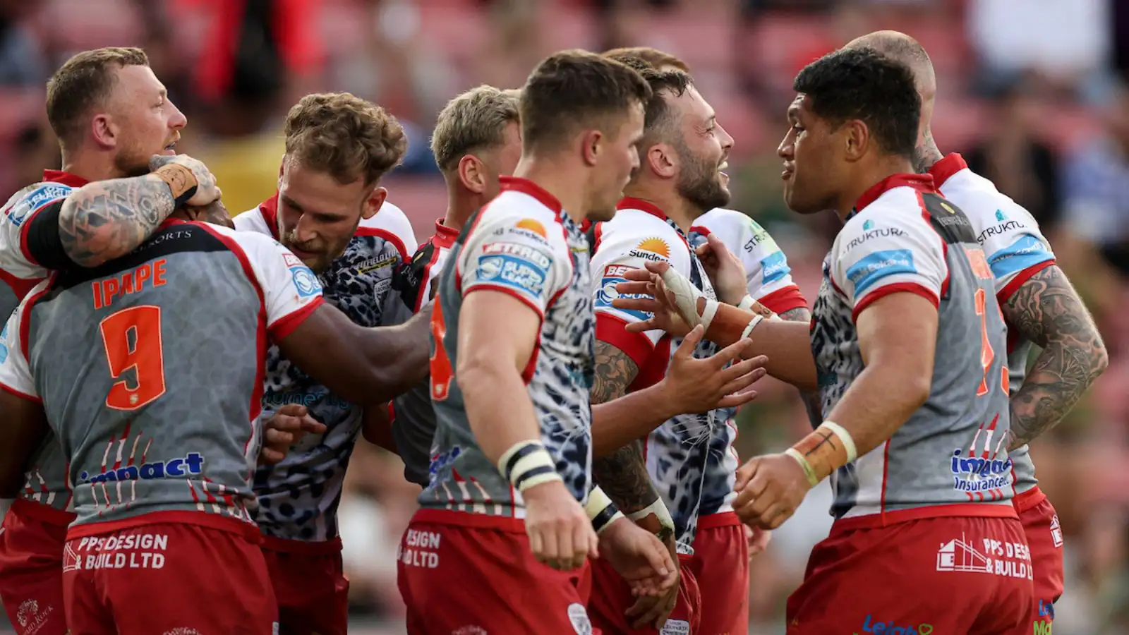 ‘One of the first players I signed’ – Adrian Lam praises in-form Leigh back
