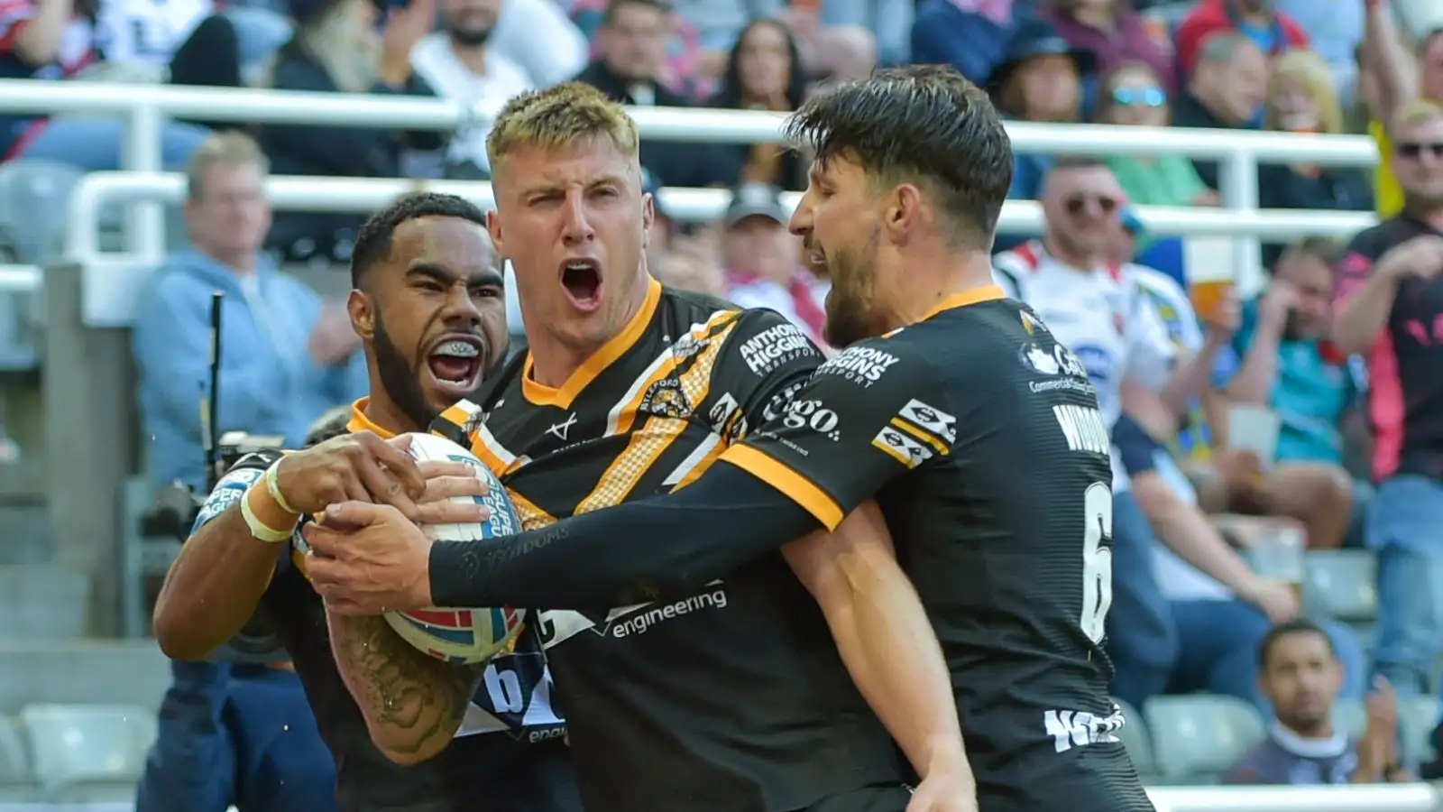 Castleford’s Magic victory adds to Wakefield’s woes with relegation looming