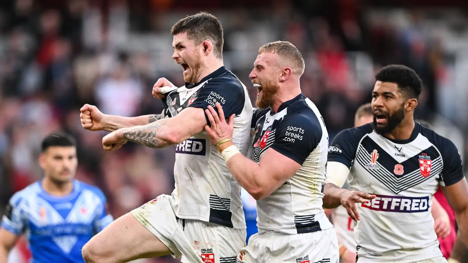 Leeds Rhinos need ‘monster offer’ to lure England forward as NRL boss offers transfer update
