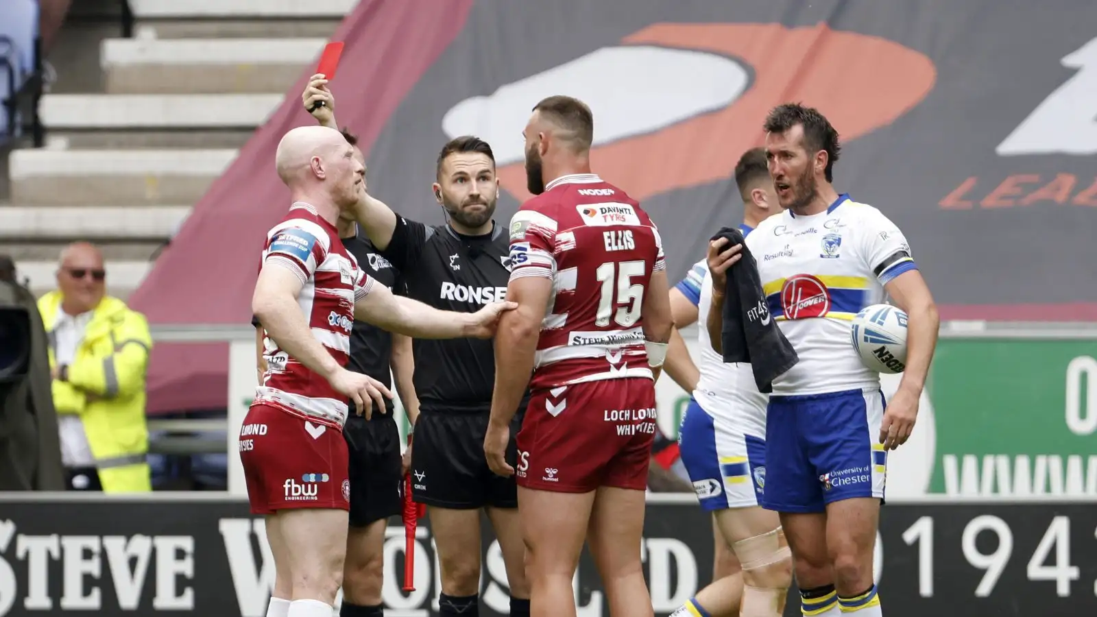 WATCH: Kaide Ellis ‘shocker’ leaves referee with no choice during Challenge Cup quarter-final clash