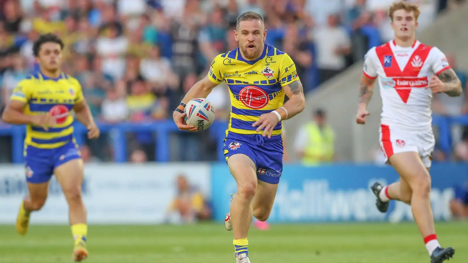 Warrington Wolves full-back Matt Dufty races away to score against St Helens. Photo by Gareth Evans/News Images