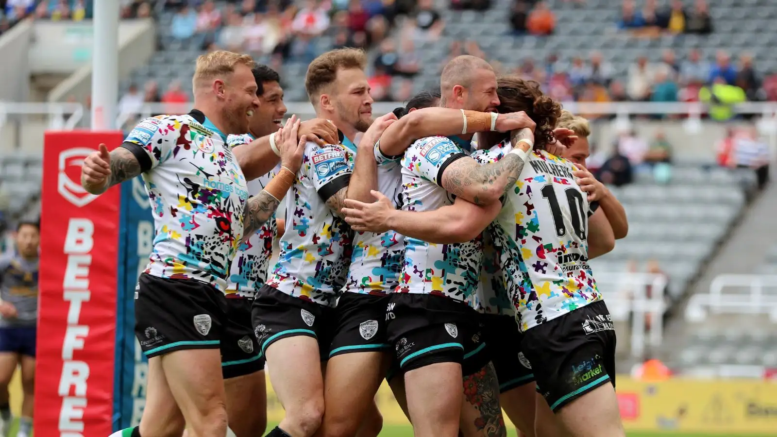 Robbie Mulhern celebrates with his team-mates after scoring a try at Magic Weekend. Photo by Mark Fletcher | MI News.