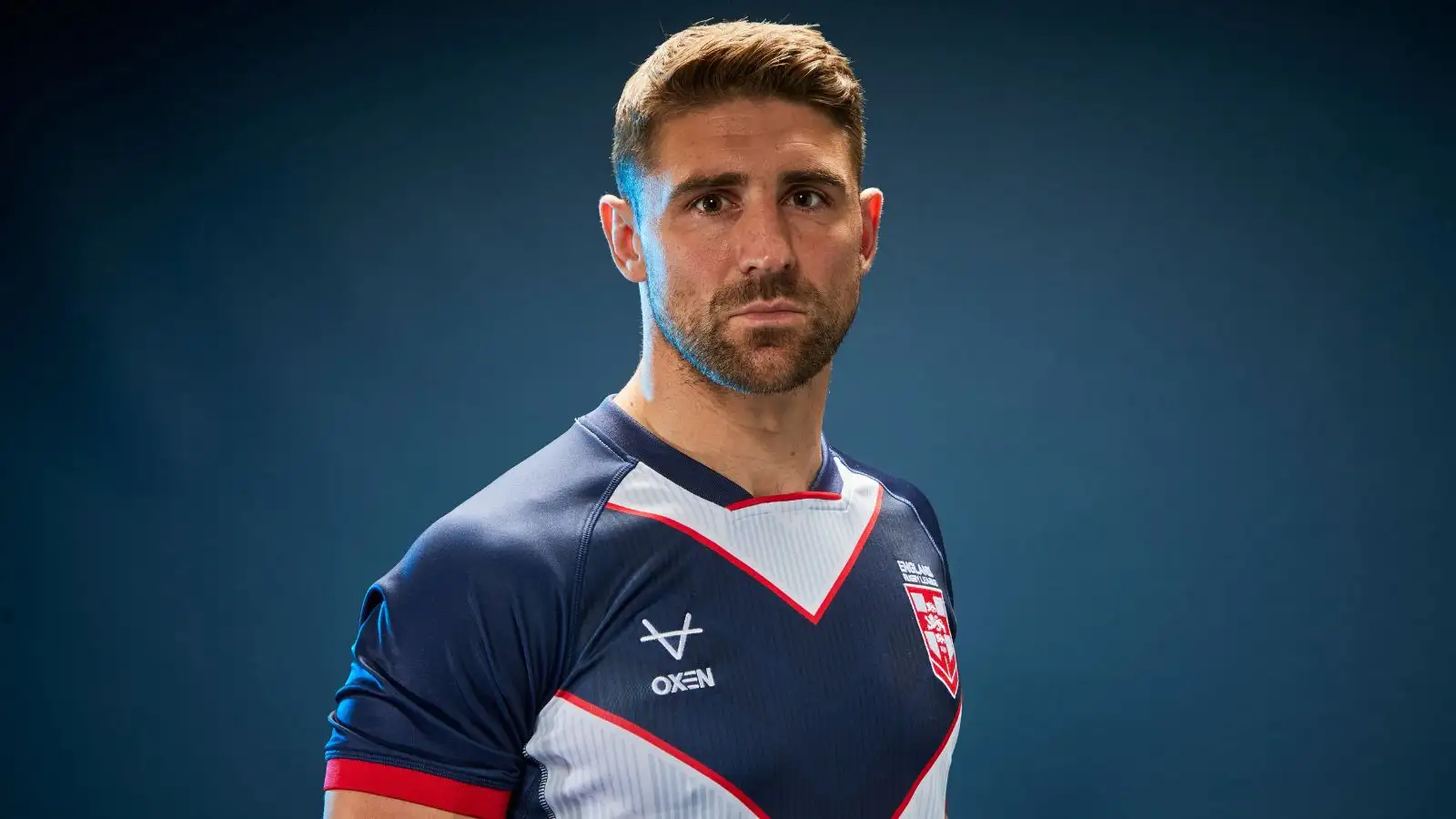 Tommy Makinson models England's new kit