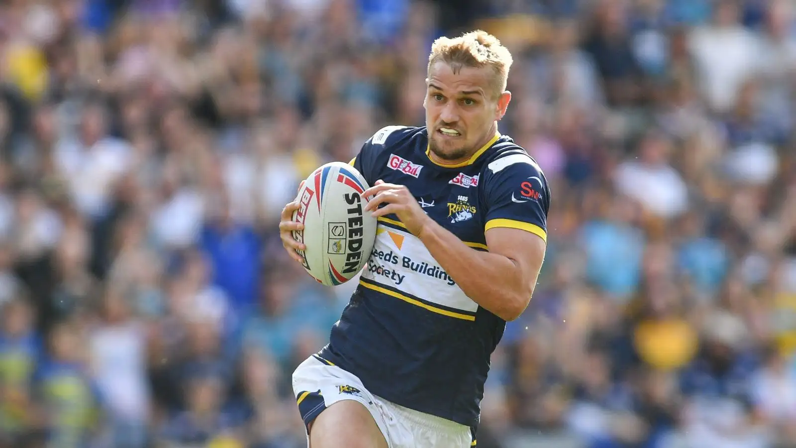 Castleford Tigers continue recruitment drive with signature of Leeds Rhinos full-back