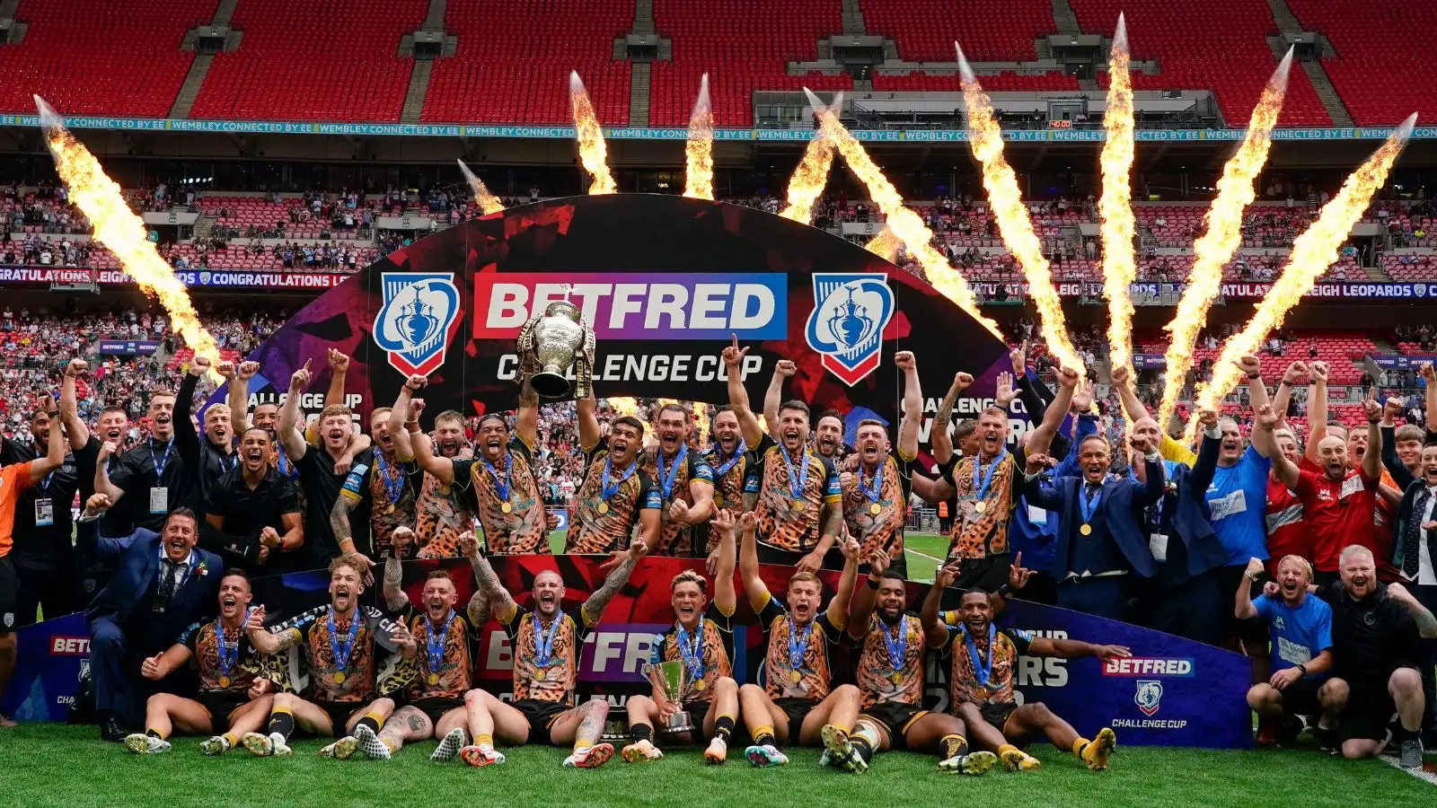 Leigh Leopards lift the Challenge Cup - 2023