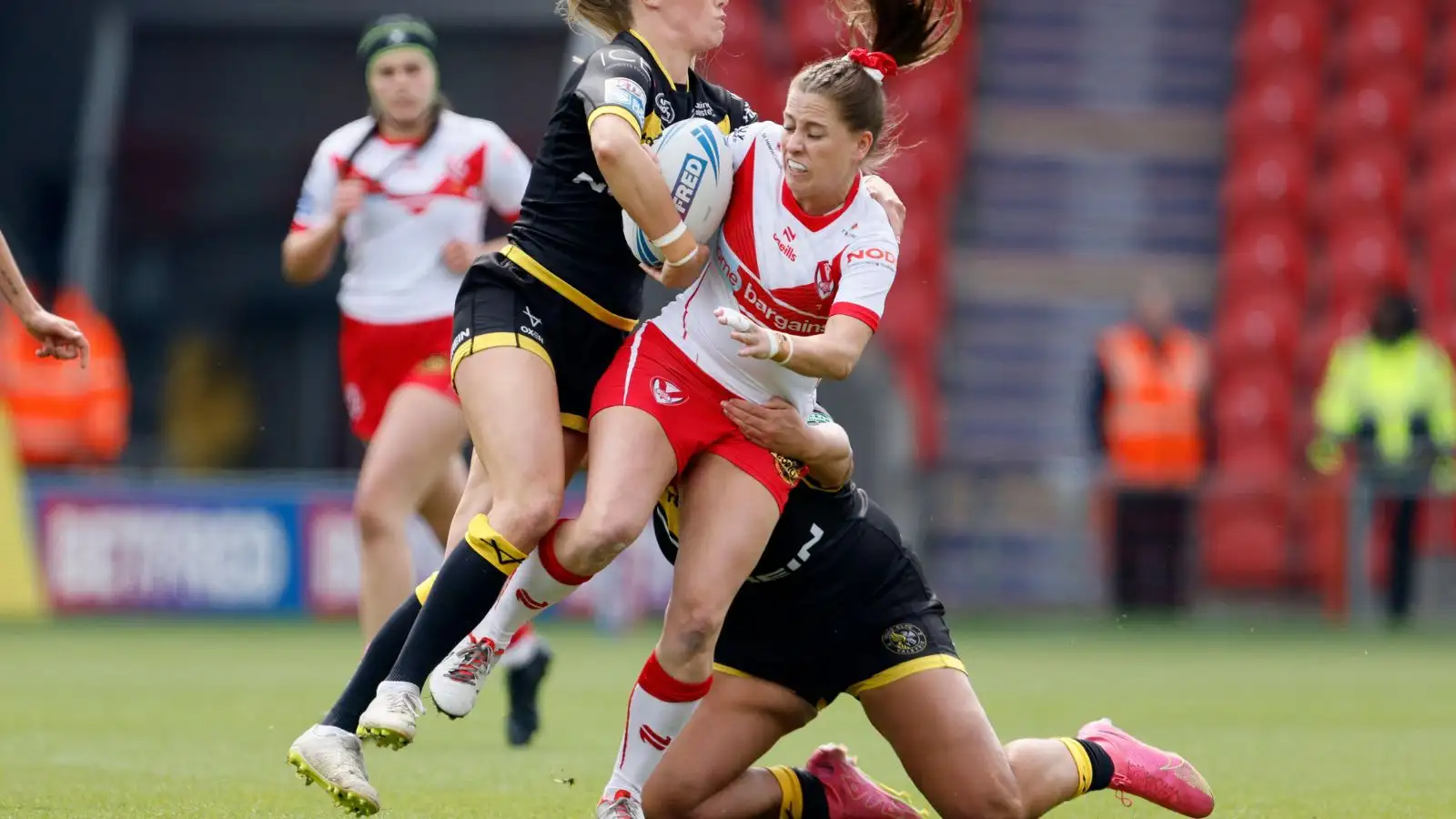 Tara Jones explains ‘end goal’ in choice between St Helens and Super League ref career