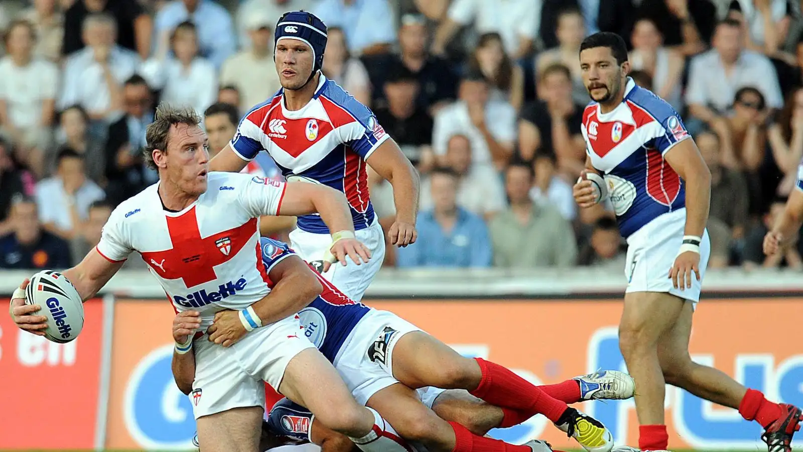 Gareth Ellis in action for England against France in 2008