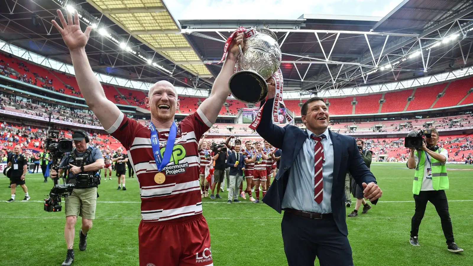 Liam Farrell, Matt Peet lift Challenge Cup