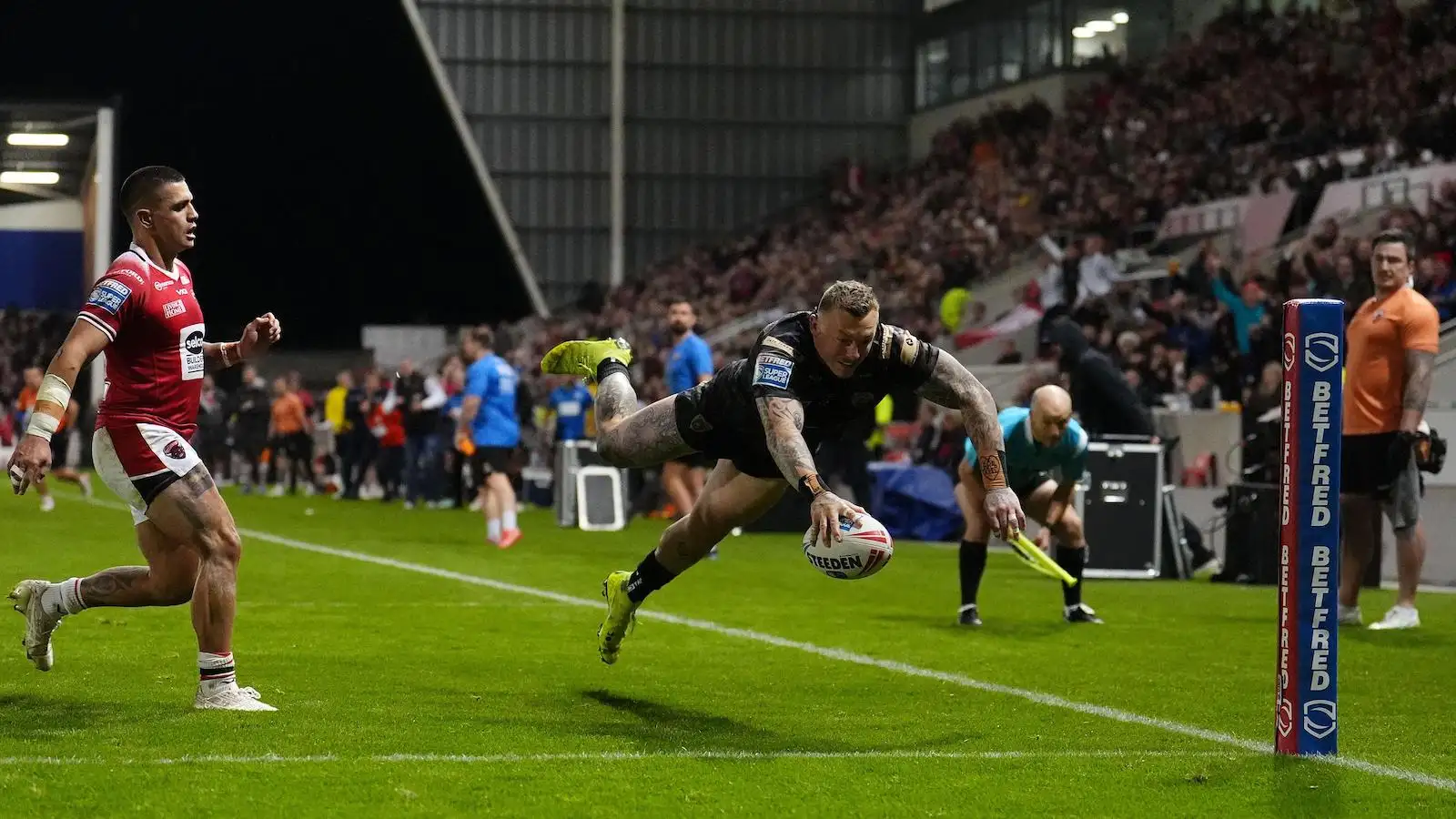 Josh Charnley transfer update as Leigh coach drops major hint on new deal